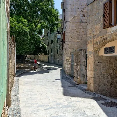 Diva 2,stylish Old Town Near Apartman *